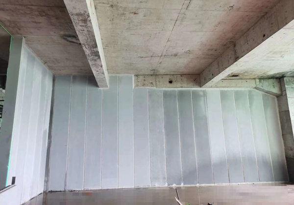 沙巴sb体育(中国)有限公司讲解安装轻质隔墙板时的校正及补缝工作事项